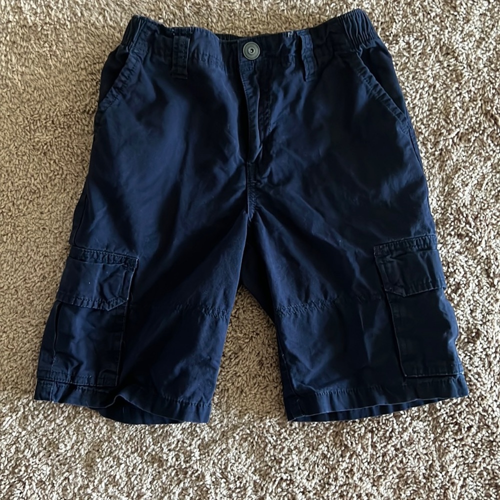 Gymboree boys size 8 cargo shorts.